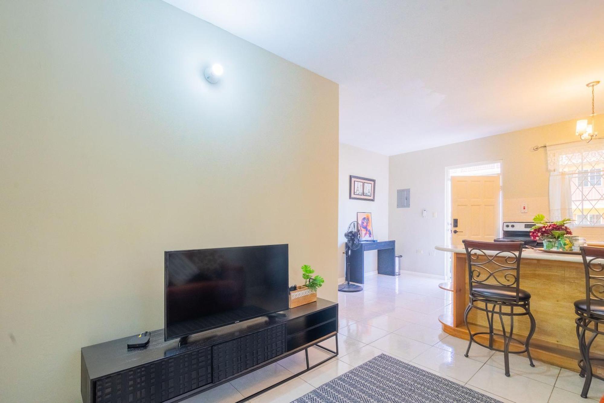 Musgrave Annex- Comfy 1 Bedroom Apartment On The Ground Floor Kingston Exterior foto