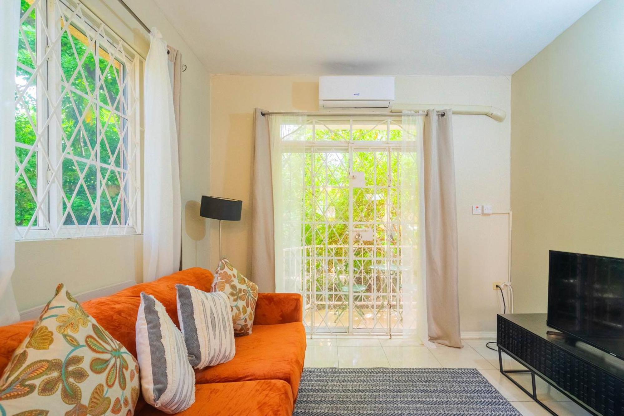 Musgrave Annex- Comfy 1 Bedroom Apartment On The Ground Floor Kingston Exterior foto